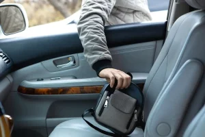 Does Homeowners Insurance Cover Theft From a Car?
